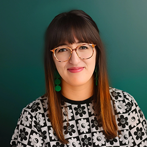 Emily Hittner, Hinge